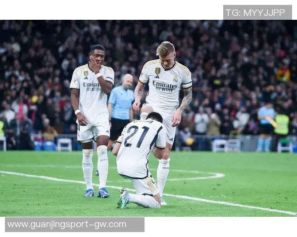 切尔西阻击巴黎七冠王阿森纳逆袭皇马成直播吧2025年度十大比赛焦点